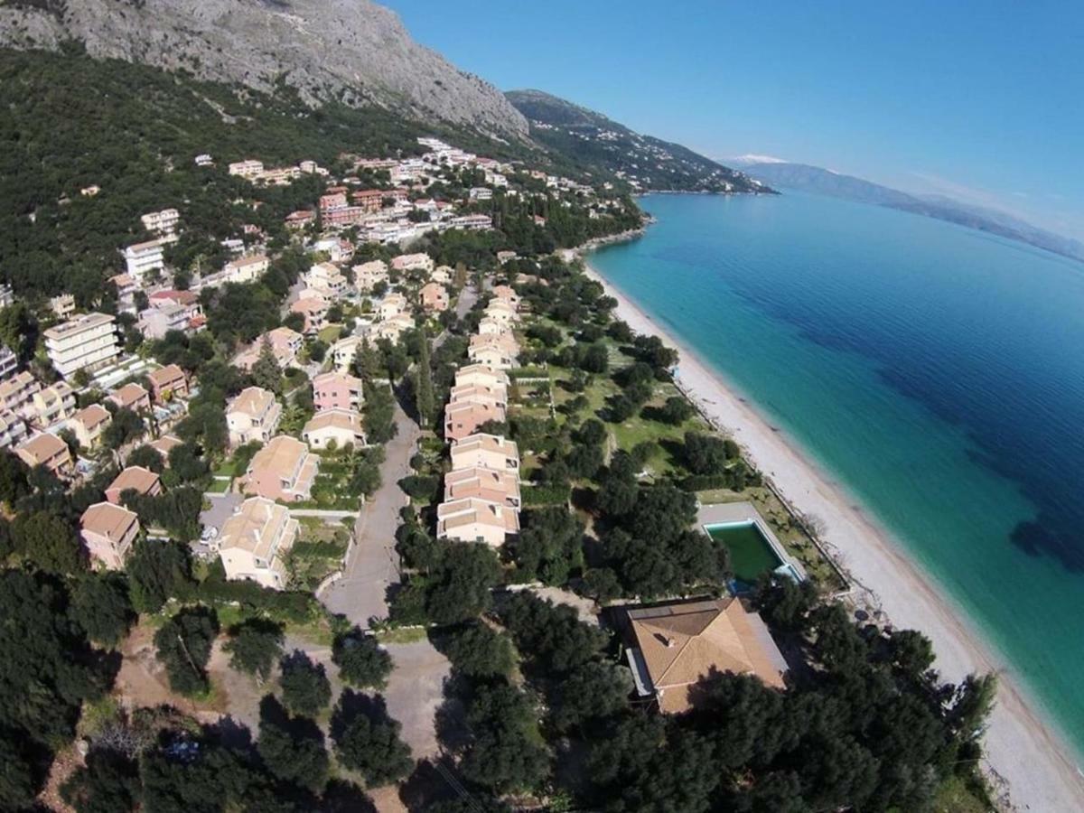 Villa Piedra Del Mar Beachfront By Villa2Be Барбати Екстериор снимка